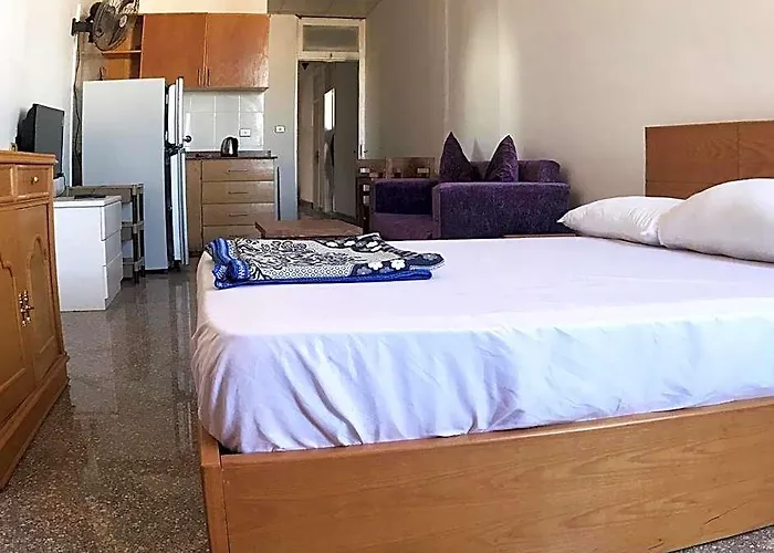 Station House 4*